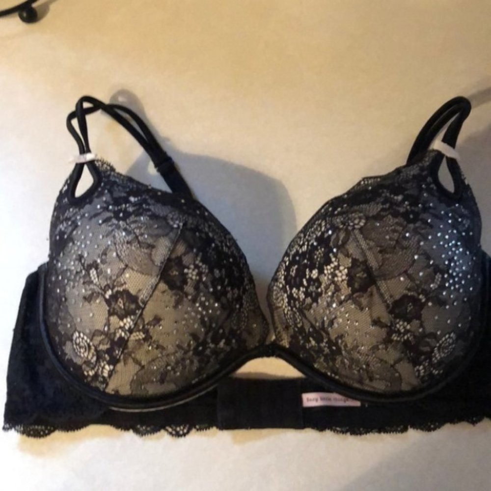 Victoria’s Secret gorgeous Sexy Little Things Bra black lace 34DD